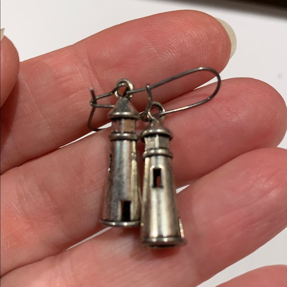 Vintage 1” dangle lighthouse Wire pierced Earrings - Picture 2 of 3